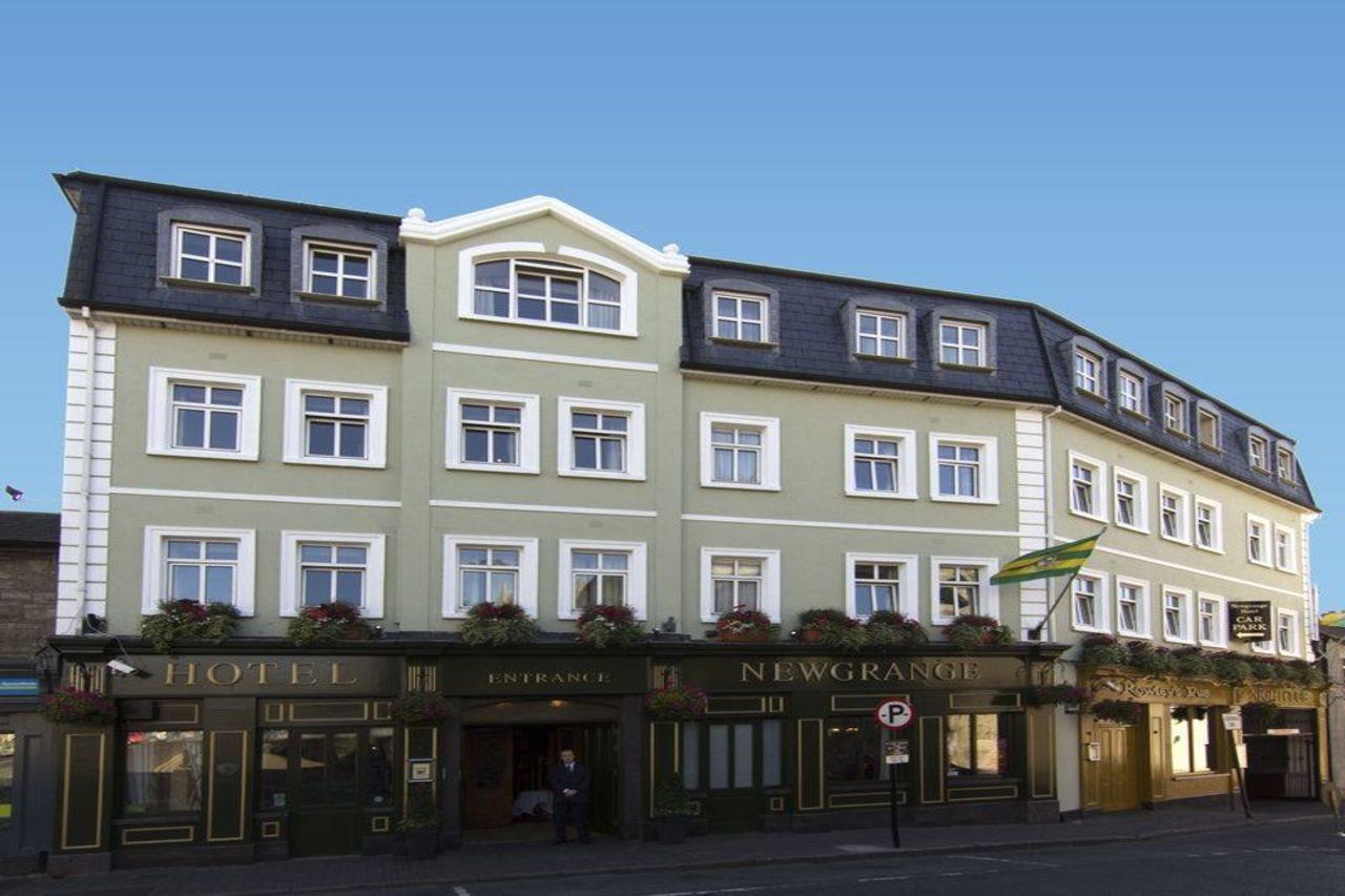 The Newgrange Hotel Наван Екстер'єр фото