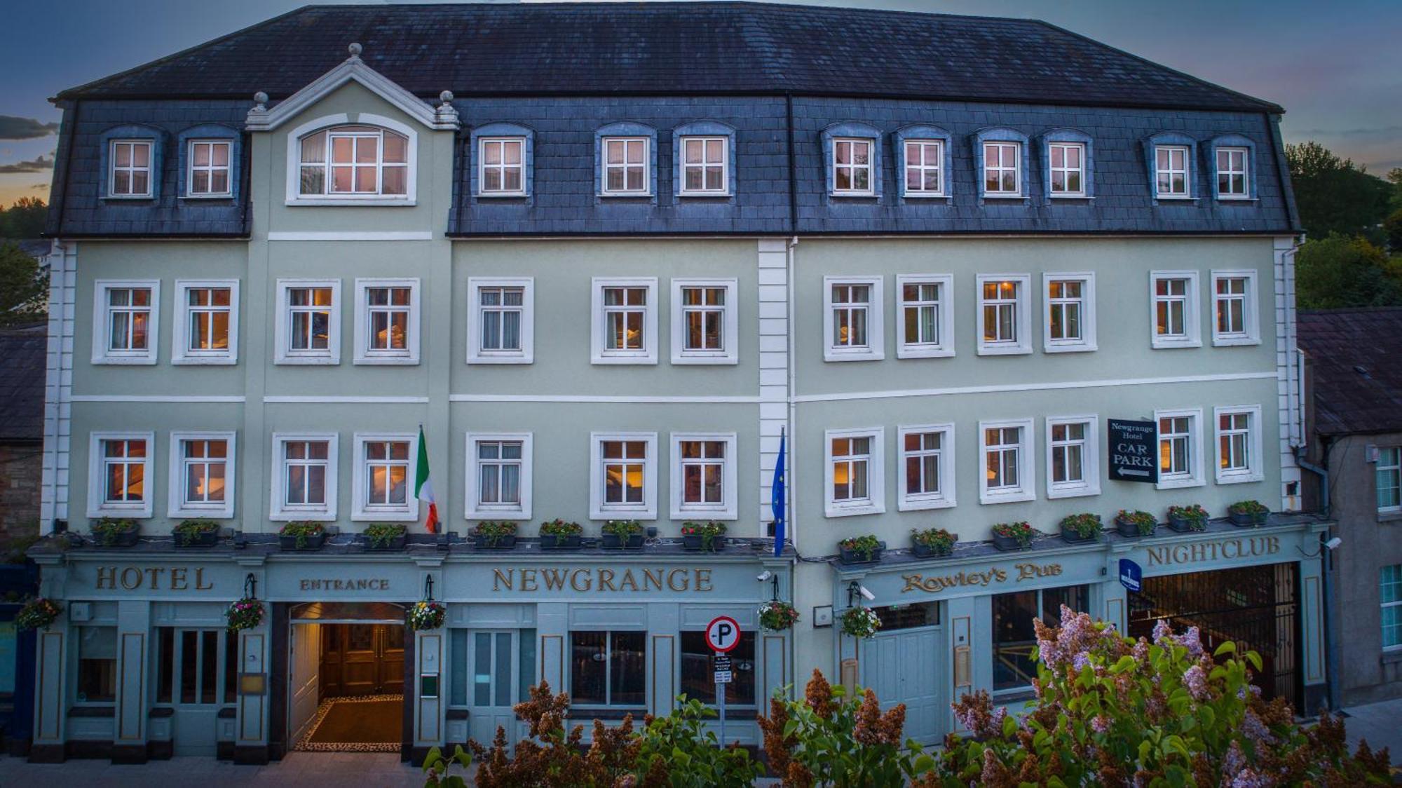 The Newgrange Hotel Наван Екстер'єр фото