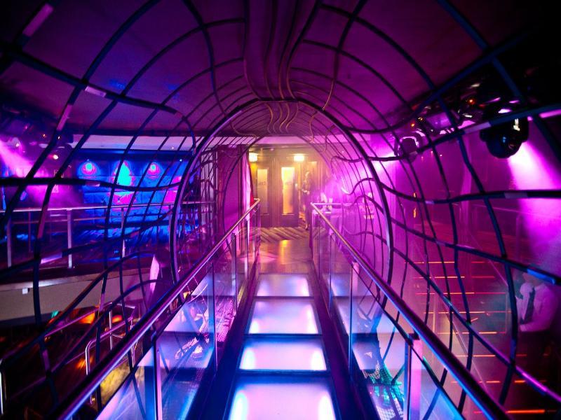 The Newgrange Hotel Наван Екстер'єр фото